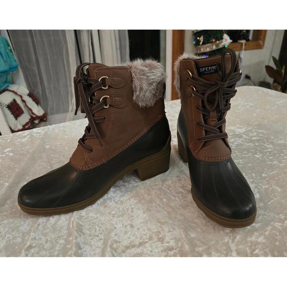 Sperry Syren Heel Tan Boots. GREAT CONDITION. Womens Size: 11